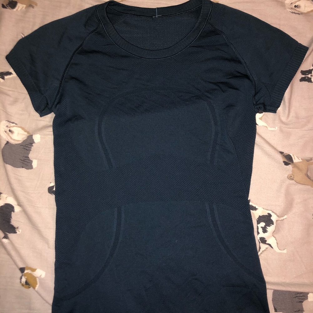 Lululemon swiftly tech short sleeve